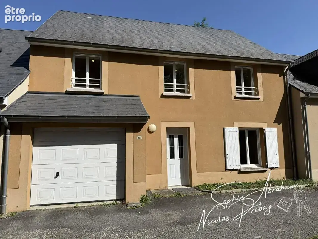 Maison avec 5 chambres, garage et jardin - photo 1