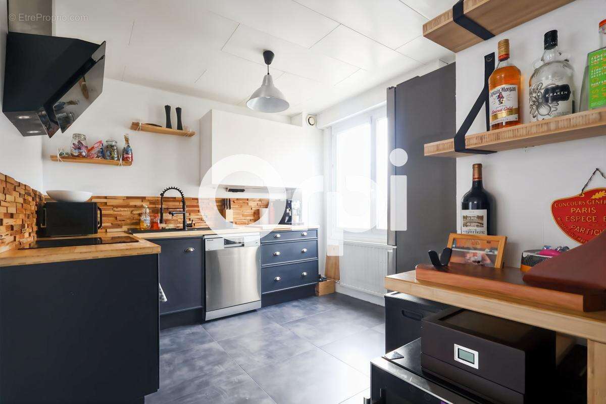 Maison de ville, 4 chambre(s) / bureau(x), cour-terrasse, cave et garage à MALO-LES-BAINS (59240) - photo 2