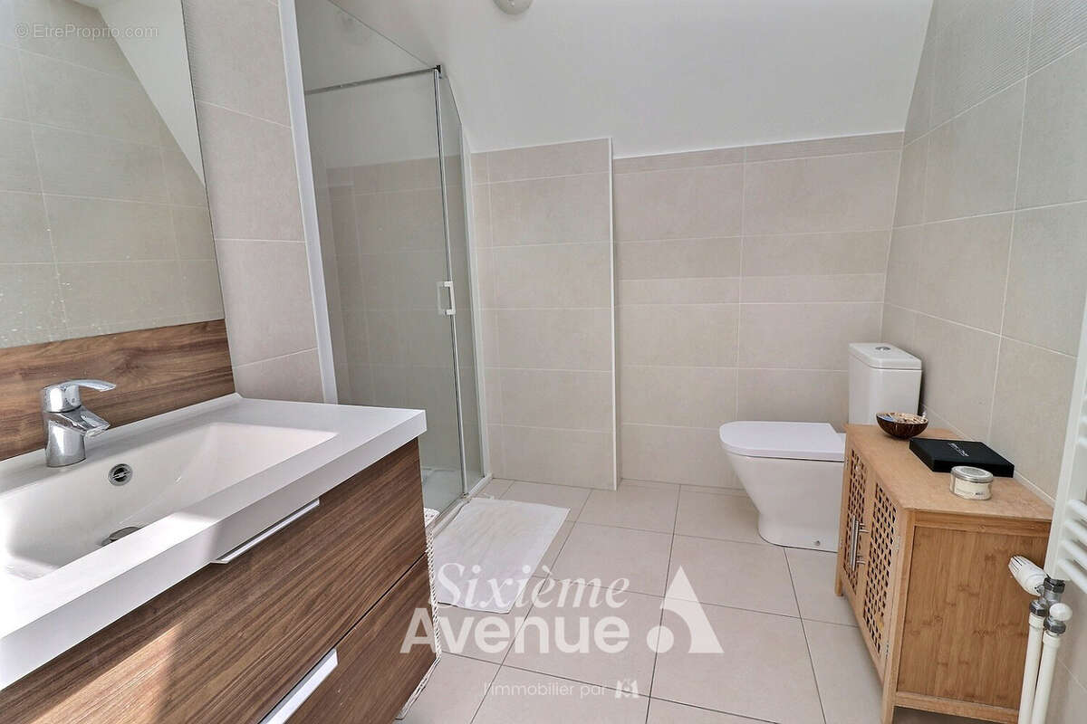 Sèvres - Appartement récent de 2 pièces 40 m2, balcon, parking - photo 6