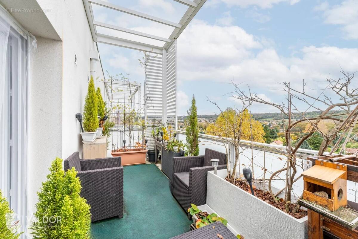 Appartement à ALBIGNY-SUR-SAONE