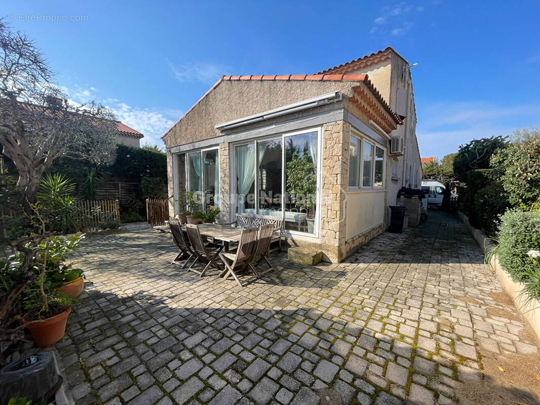 Maison à SAUSSET-LES-PINS