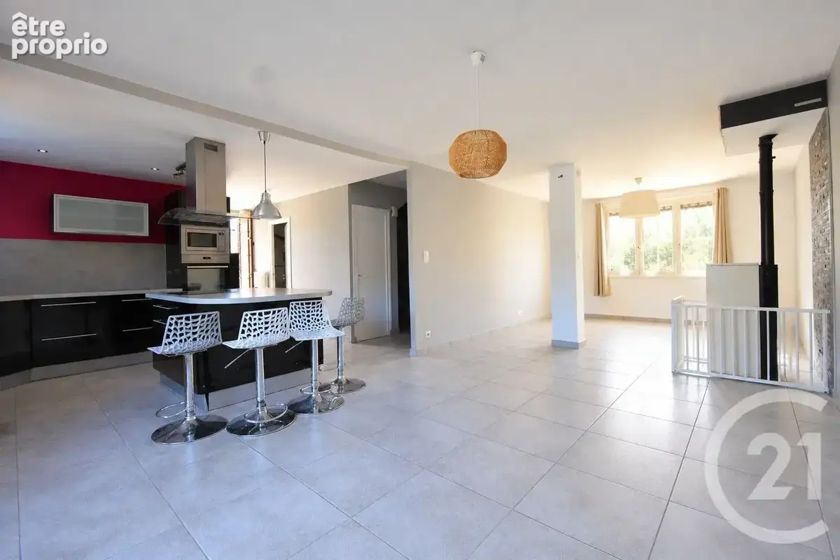 Maison 4 pièces 103 m² à vendre à Abrest (03200) - photo 3