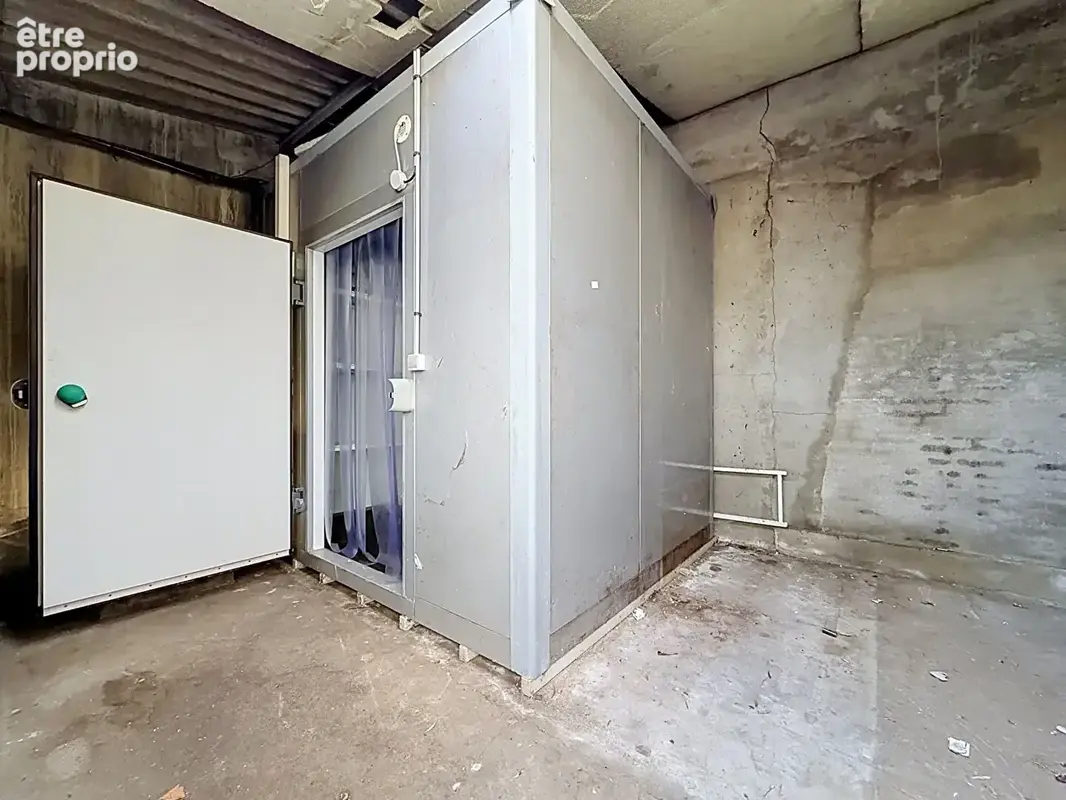 Maison de caractère avec jardin, logement annexe et grand local d'activité : plus de 280 m² à rénover - photo 13