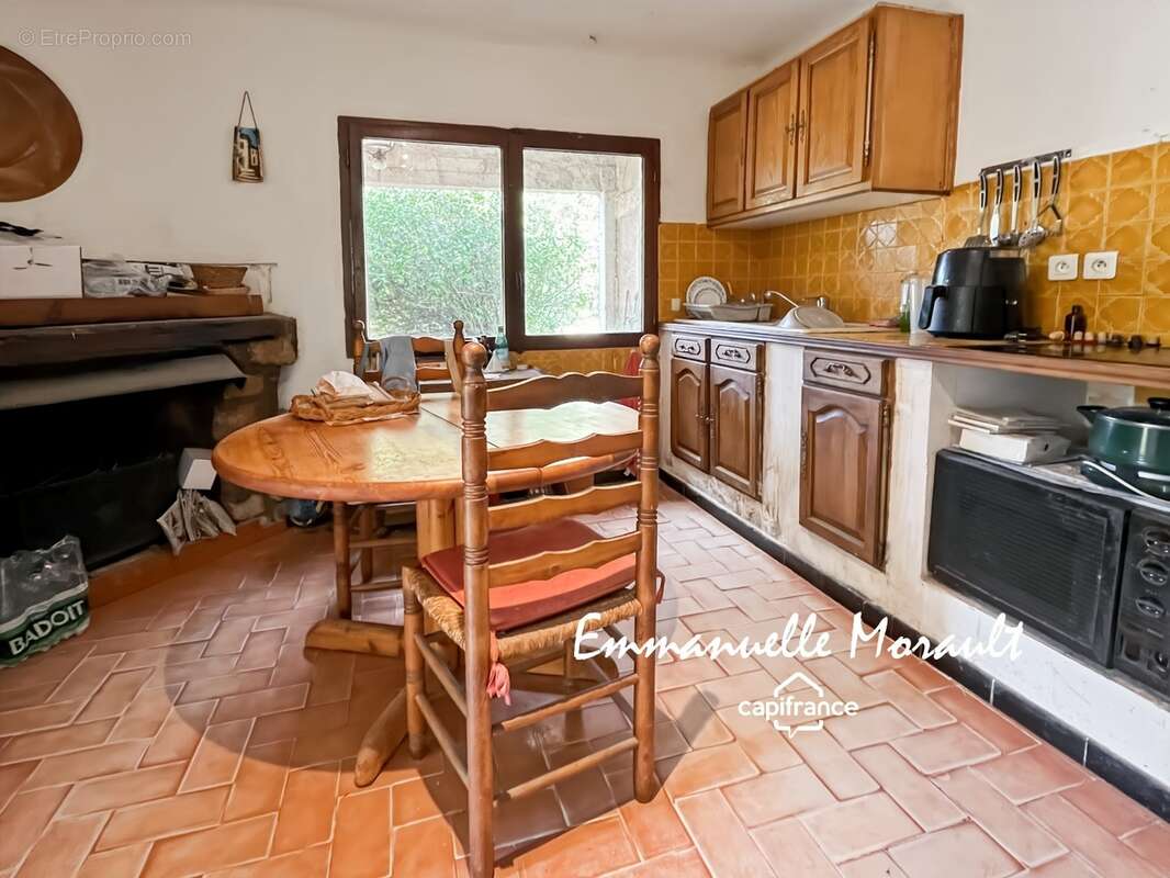 Maison de campagne à rénover 4 pièces BAGNOLS EN FORET (83) - photo 7