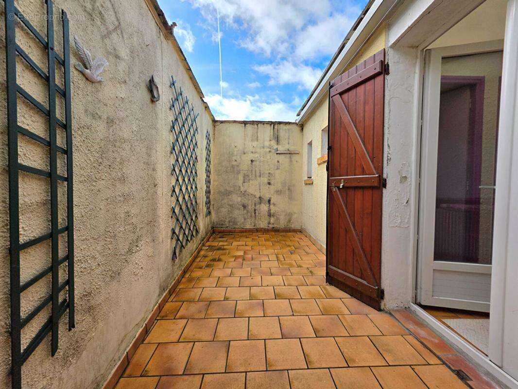 Maison à SAINT-QUENTIN