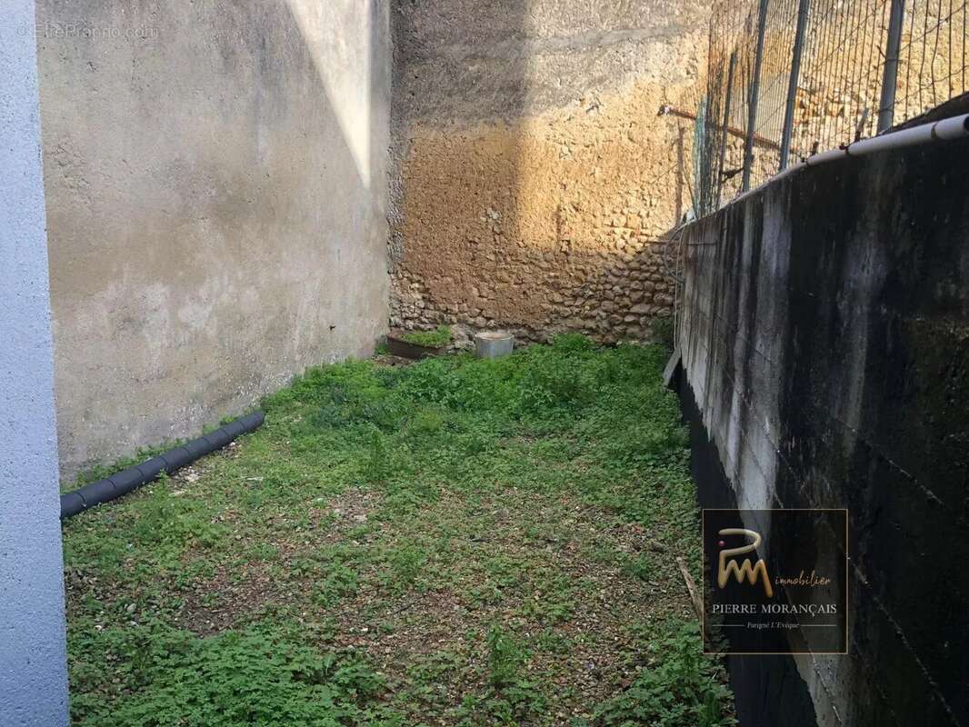 Appartement à BESSE-SUR-BRAYE