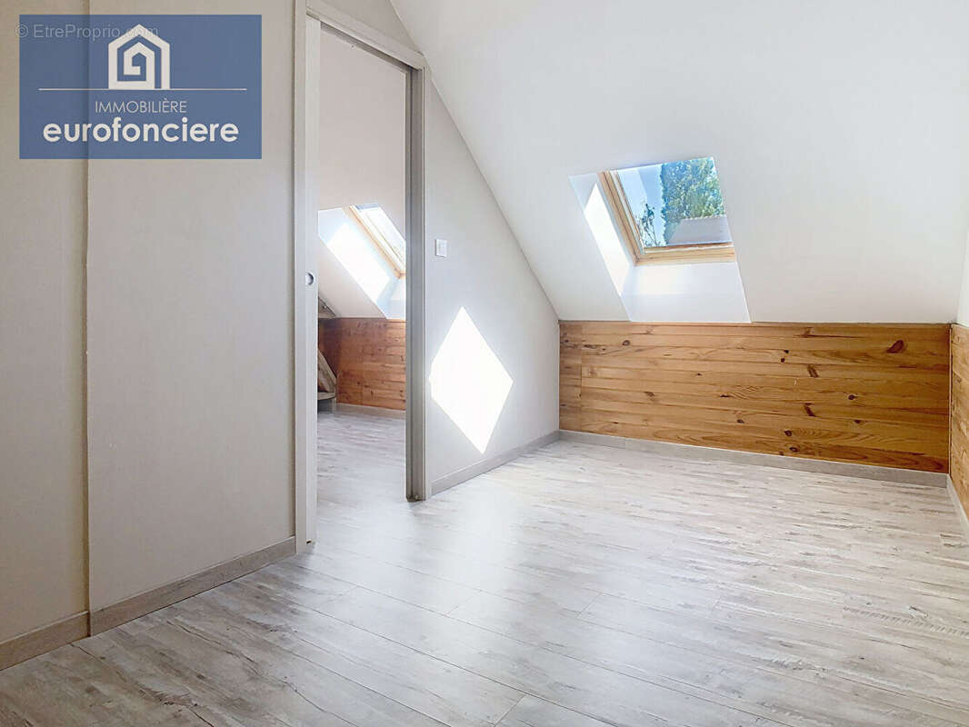 Maison à AIX-EN-OTHE