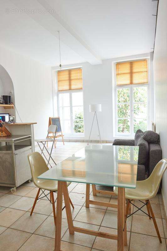 Appartement - Paris 11ème - 2 pièces - 54m² - photo 3