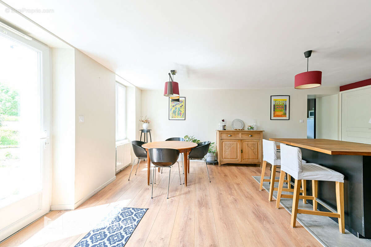 Maison à SAINT-GERMAIN-DES-PRES