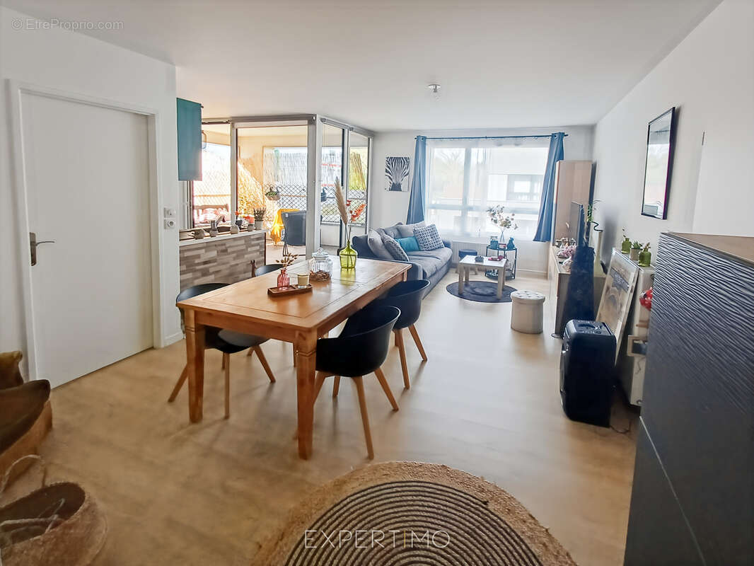 Appartement à TORCY