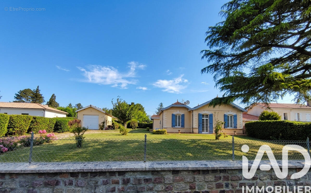 Photo 1 - Maison à LEOGNAN