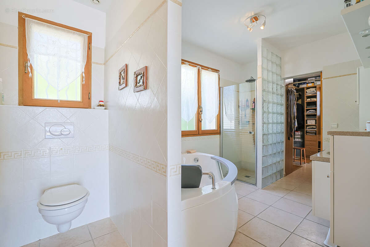 Maison à CARQUEIRANNE