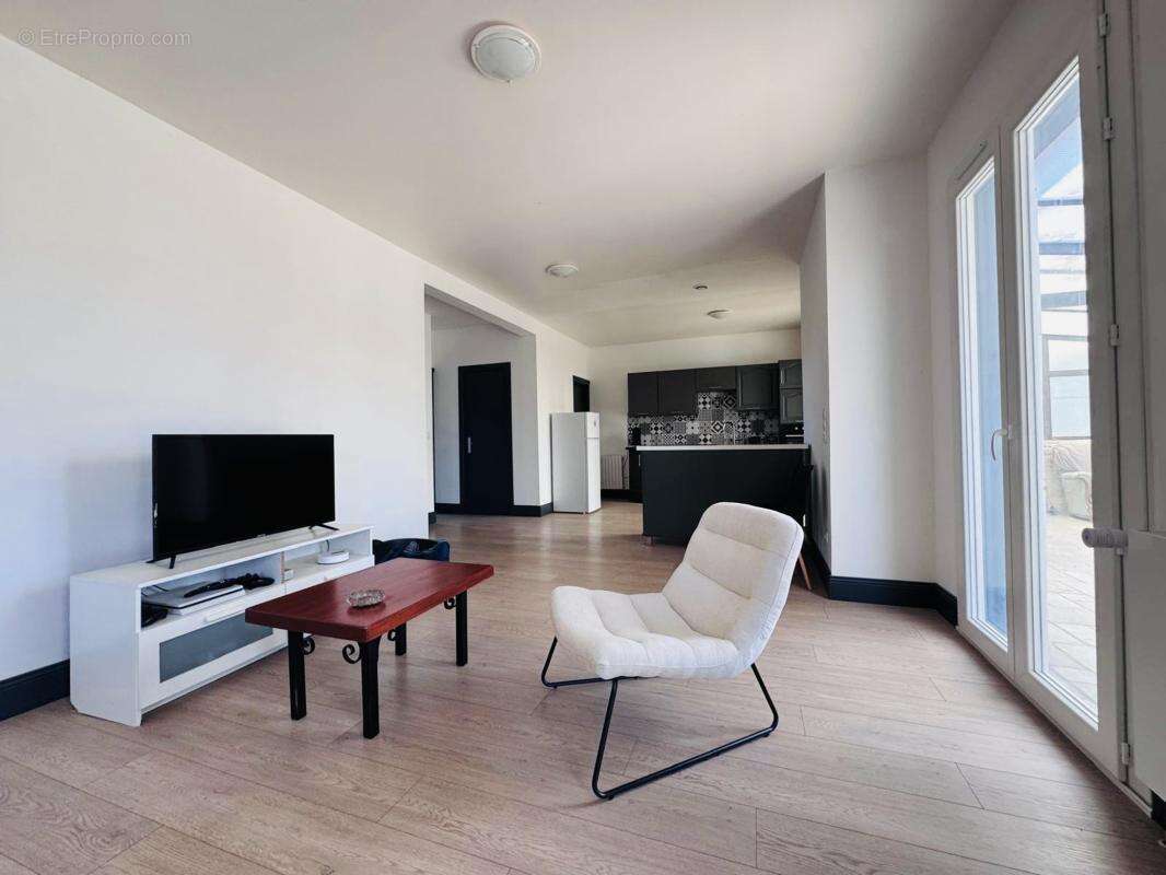 Maison à SAINT-JUST-LE-MARTEL