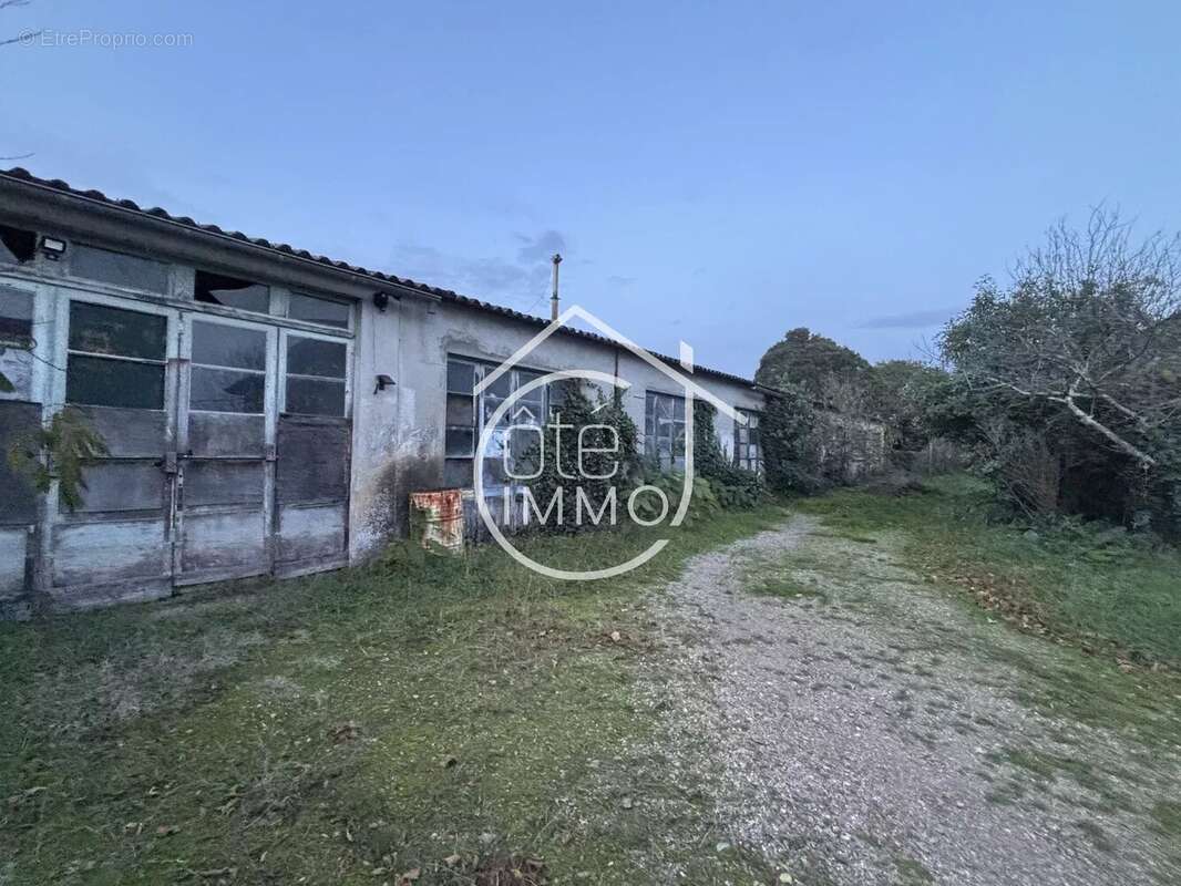 Appartement à SAINT-MAGNE-DE-CASTILLON