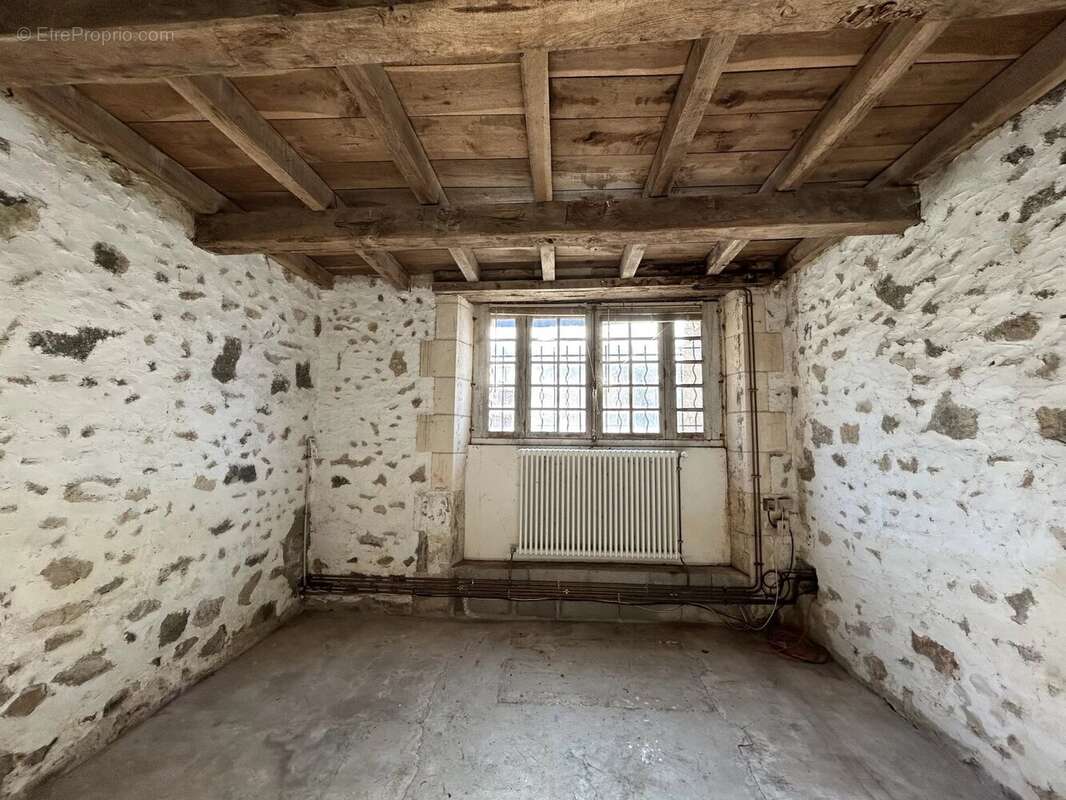 Maison à ASNIERES-SUR-BLOUR