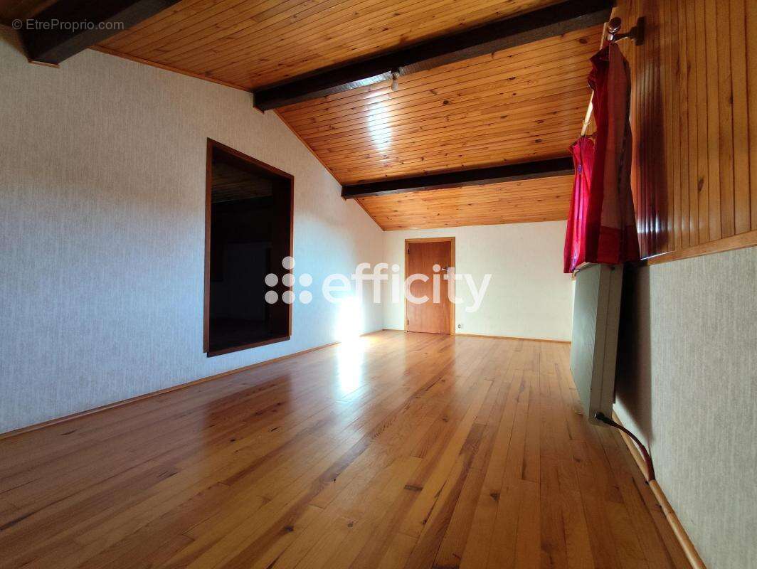 Maison 121 m² à Sablons  - photo 13