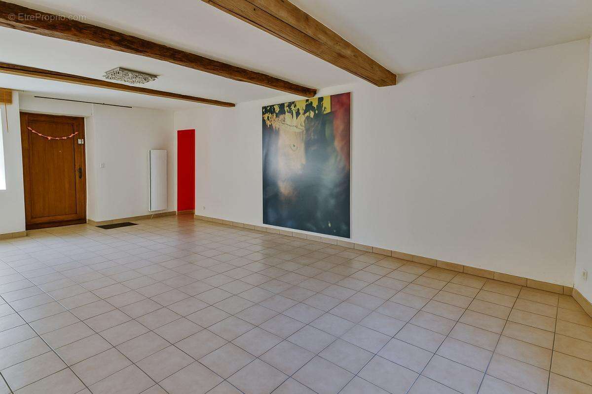 Maison à SAINT-PAUL-DE-VARAX