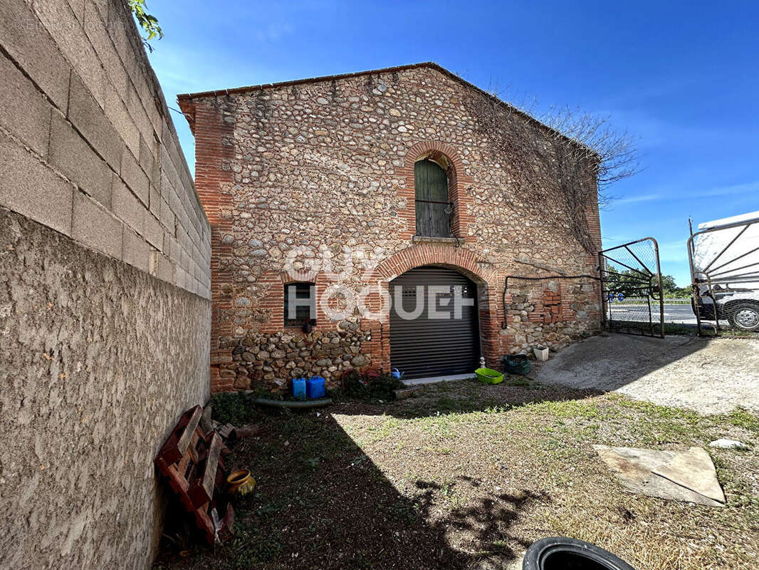 Commerce à VILLEMOLAQUE