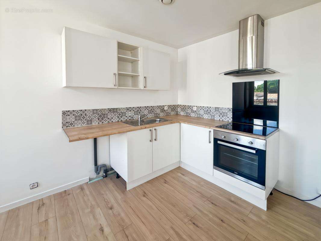 Appartement à BRIZAMBOURG