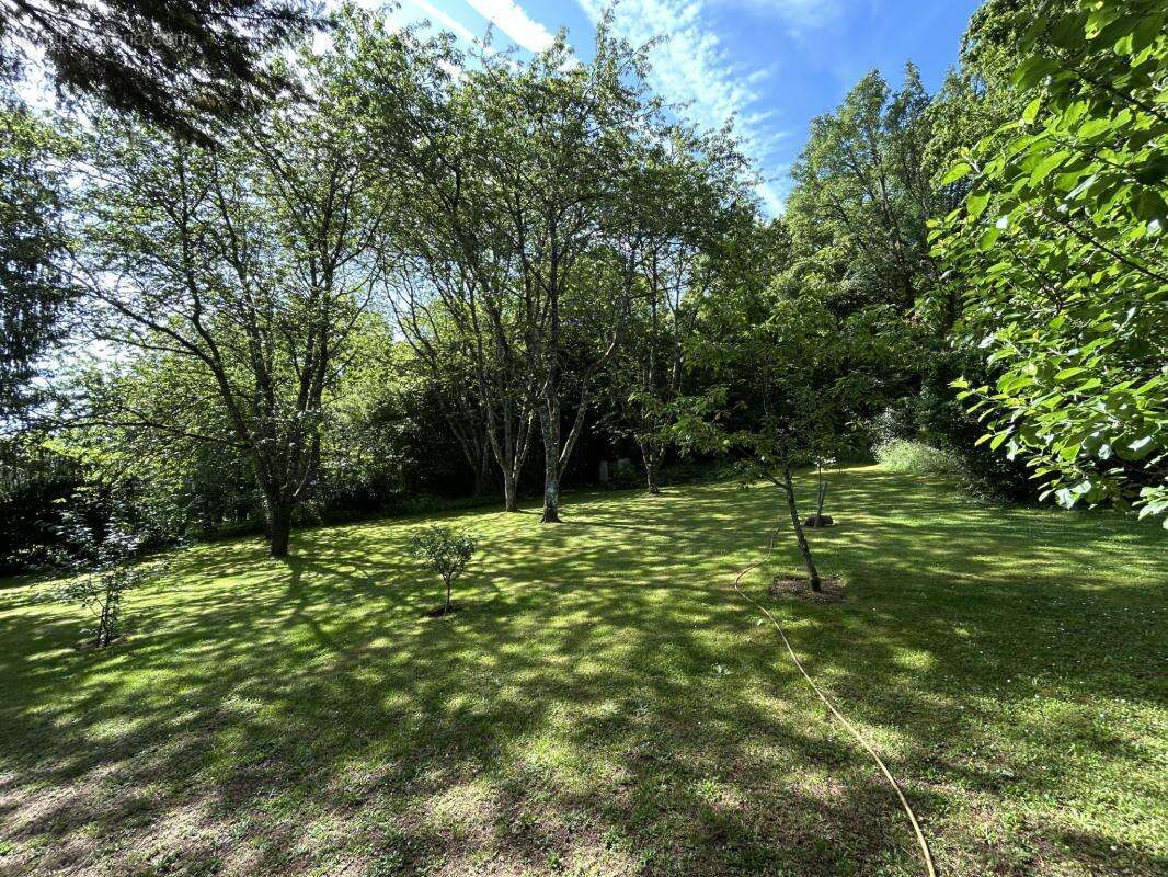 Superbe Longère en Pierre de 413 m2   6 Chambres - photo 26