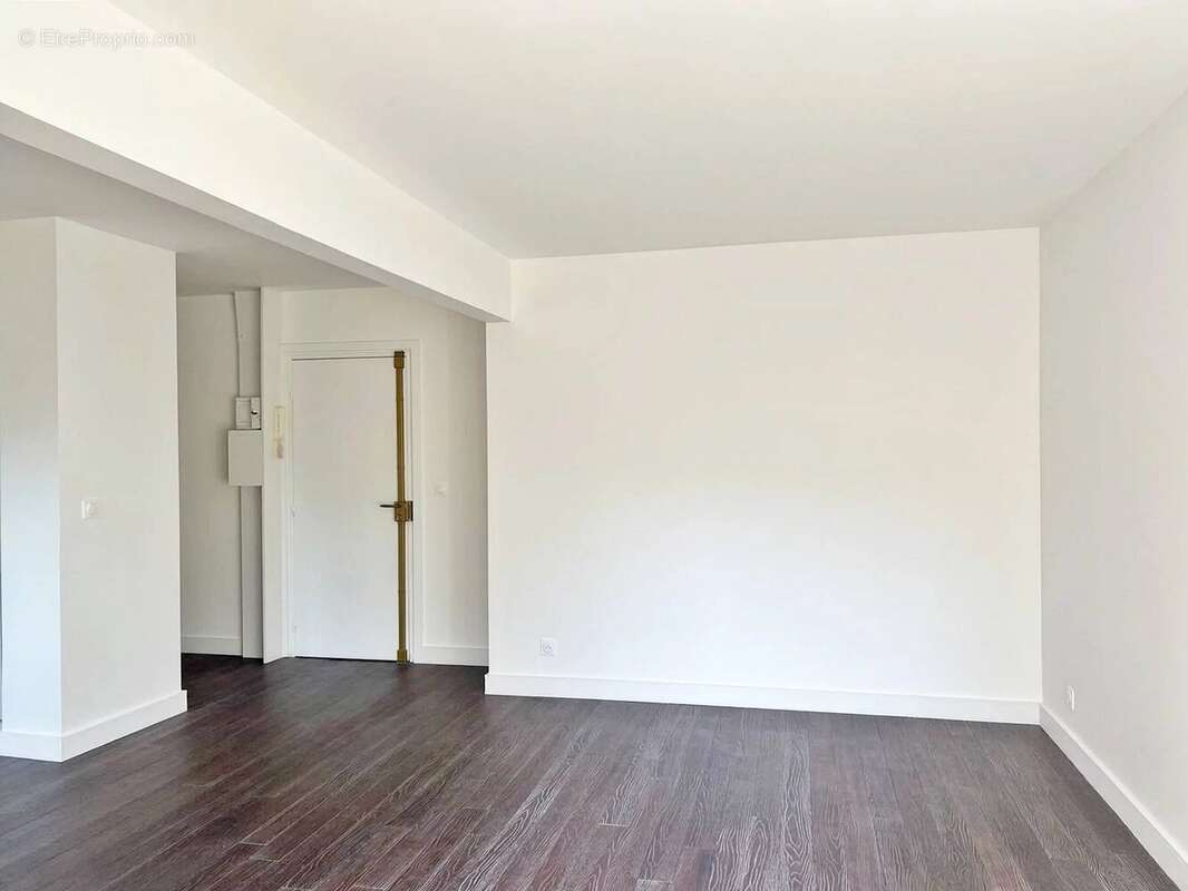 Appartement à SAINT-MAUR-DES-FOSSES