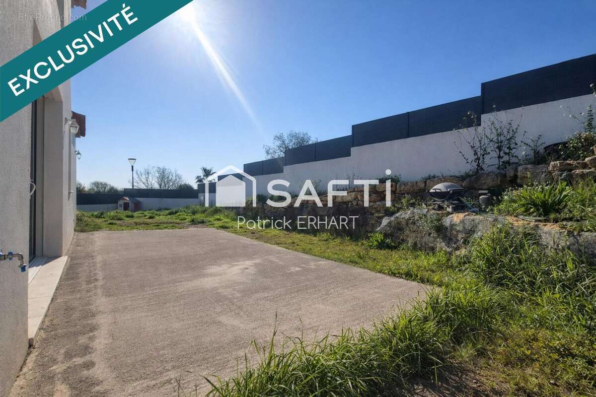 Photo 2 - Maison à PUGET-SUR-ARGENS