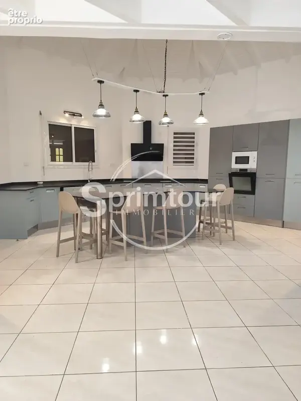 Pointe-noire   villa de 150 m2 avec piscine au sel & jacuzzi - photo 5