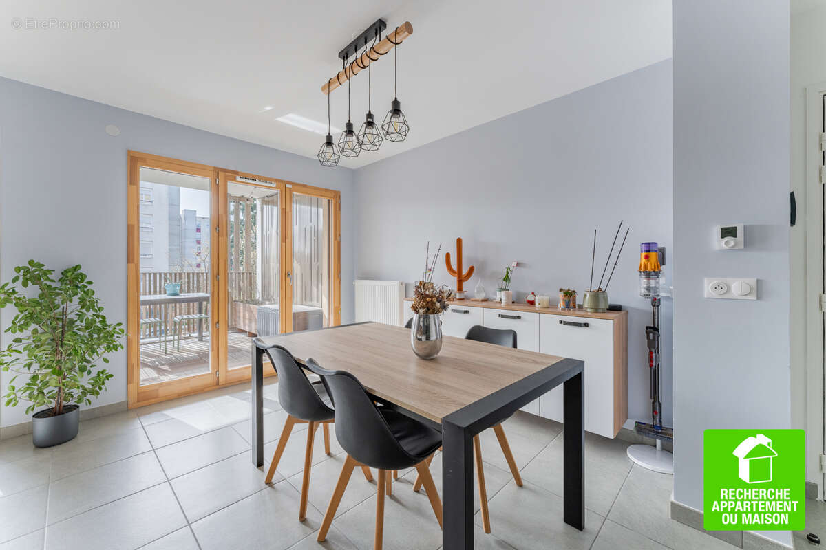 Appartement à SAINT-PRIEST