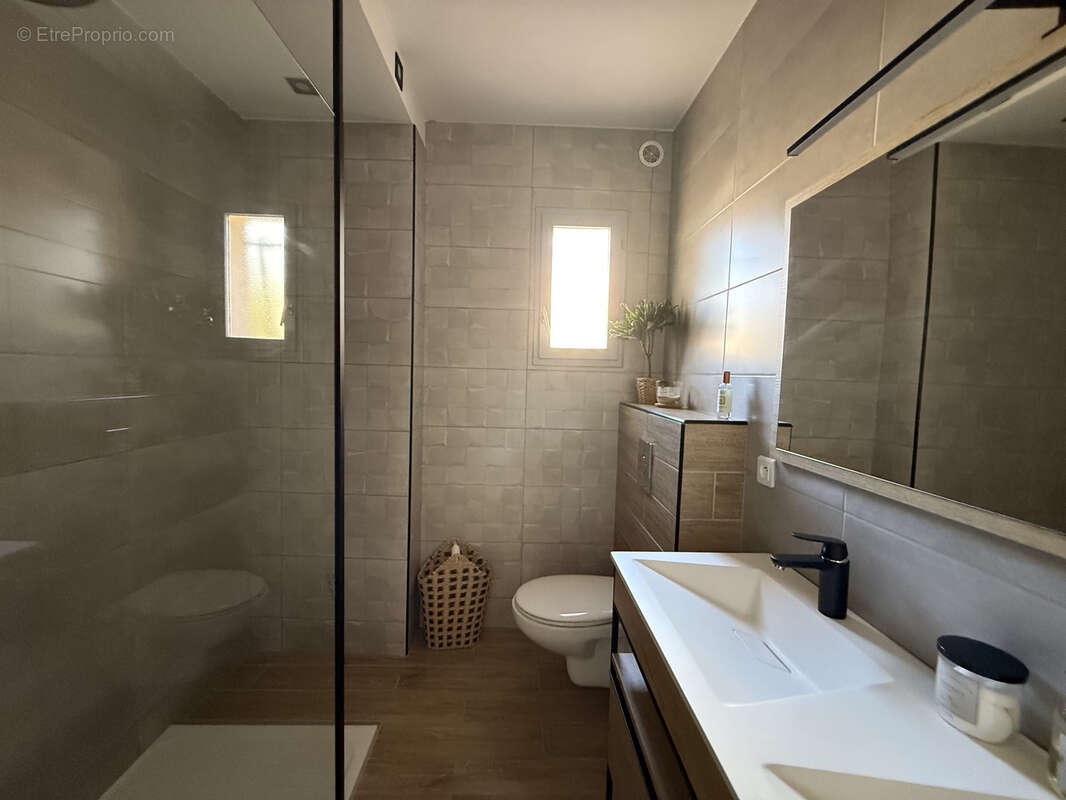 Villa 4 chambres 1 bureau sur 765m2 de terrain - photo 18