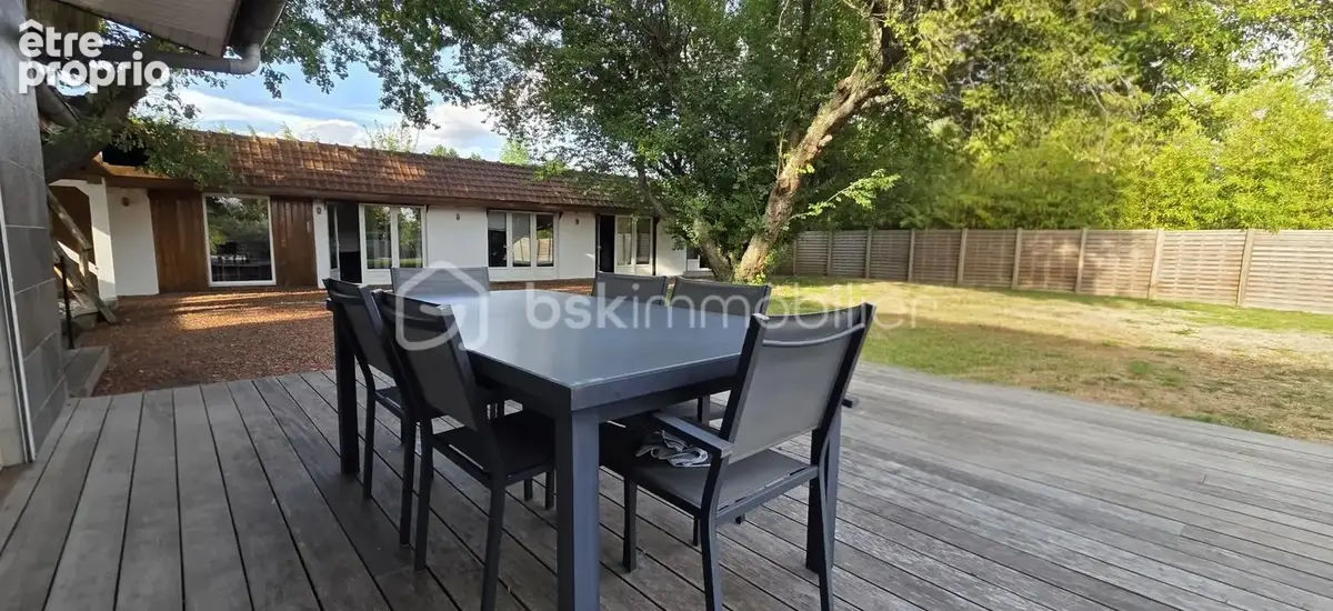 Maison familiale 216 m² – 4 chambres – 100 m² de dépendances - parcelle 1780 m² - photo 11
