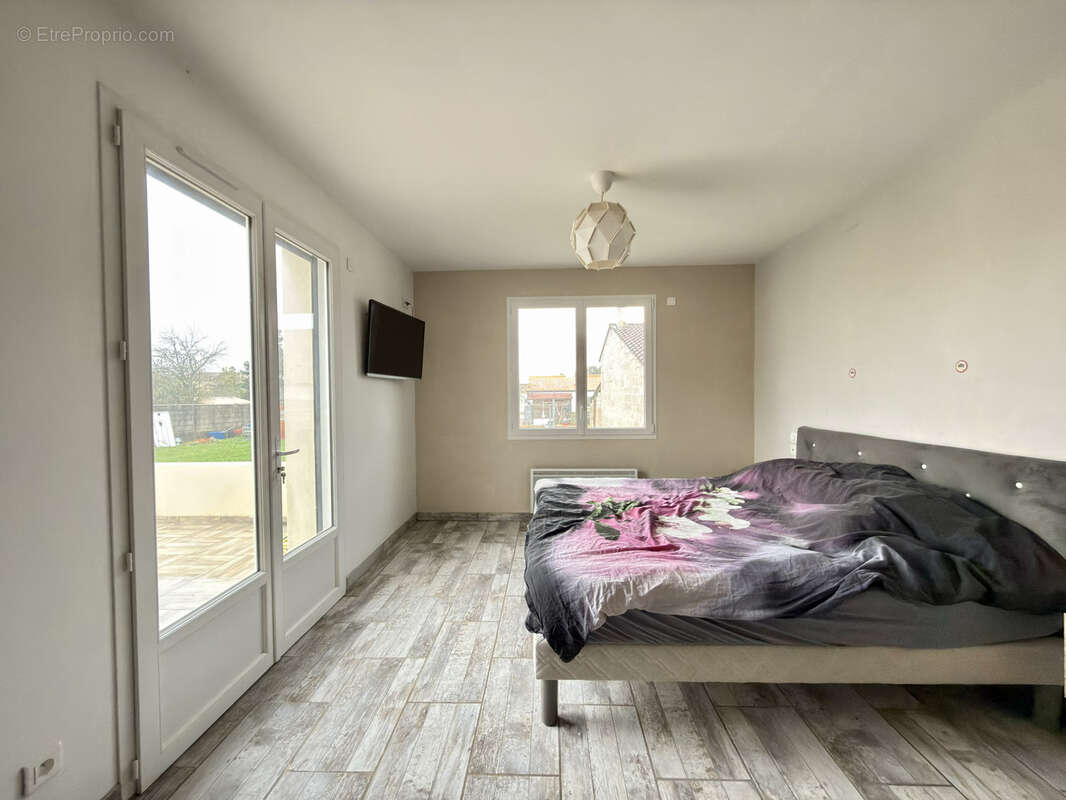 Maison à SAINT-CHRISTOPHE-DU-LIGNERON