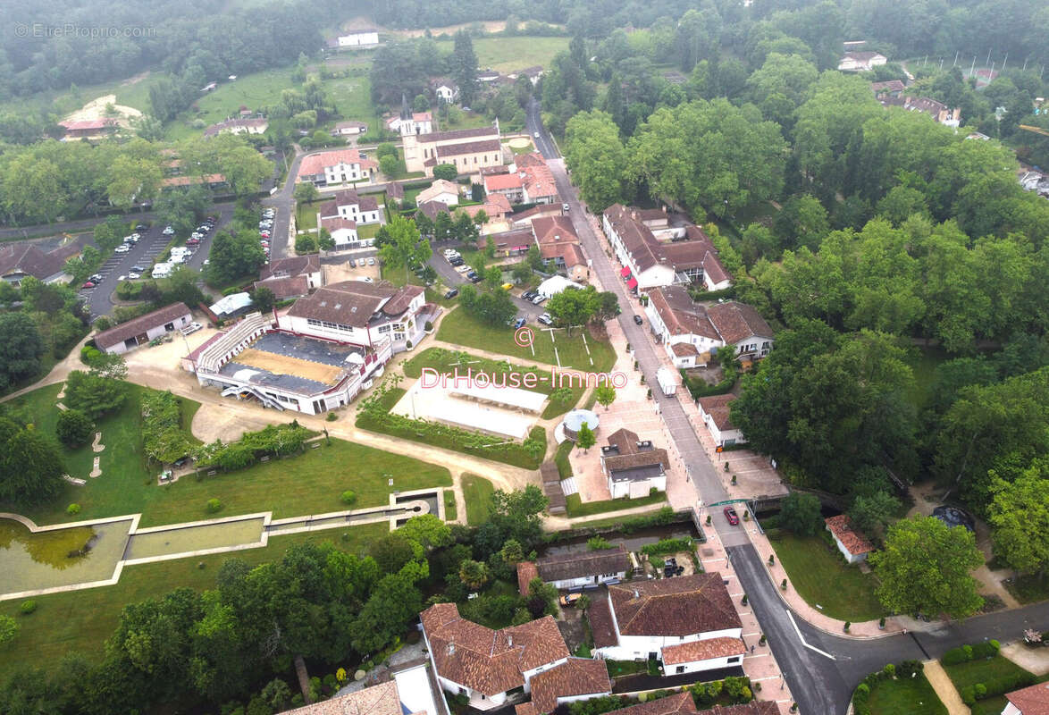 Commerce à EUGENIE-LES-BAINS