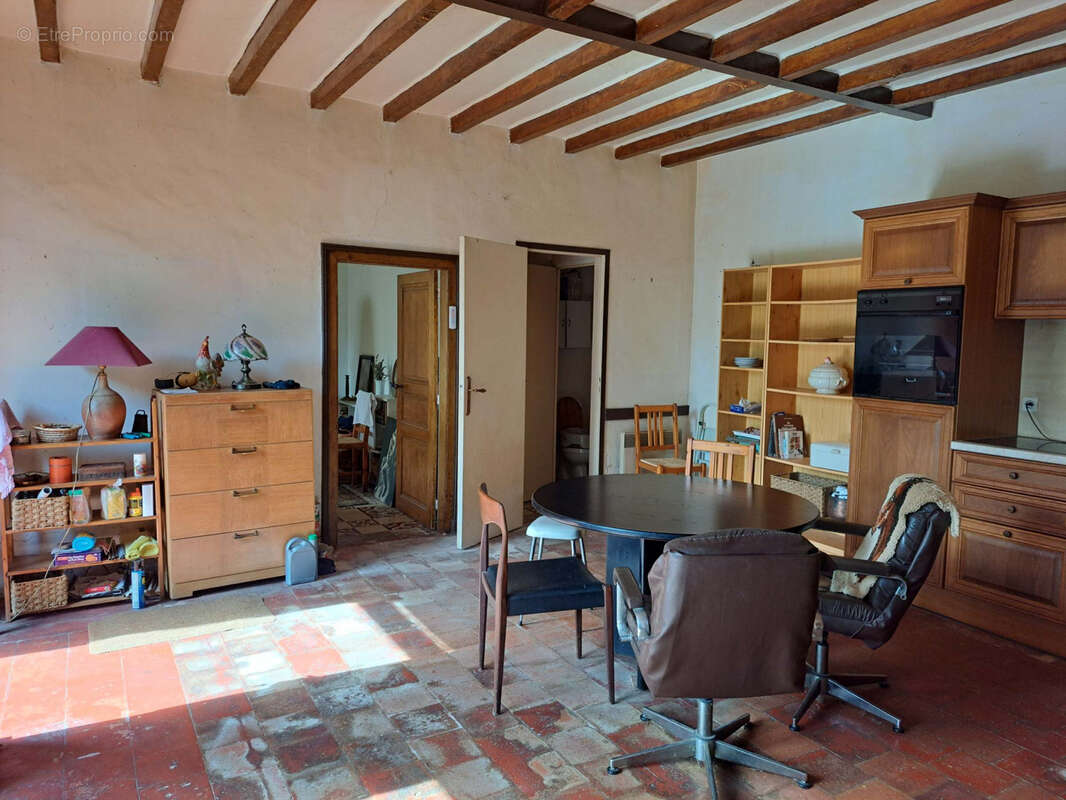 Maison à BESSE-SUR-BRAYE