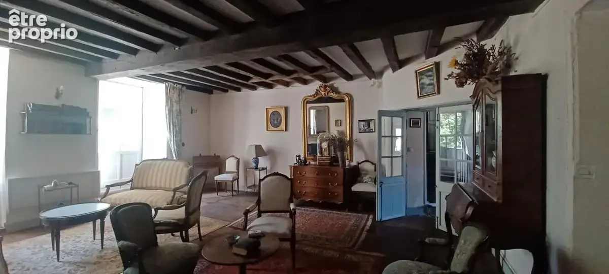 Grande maison de famille, dépendances  et jardin - photo 3