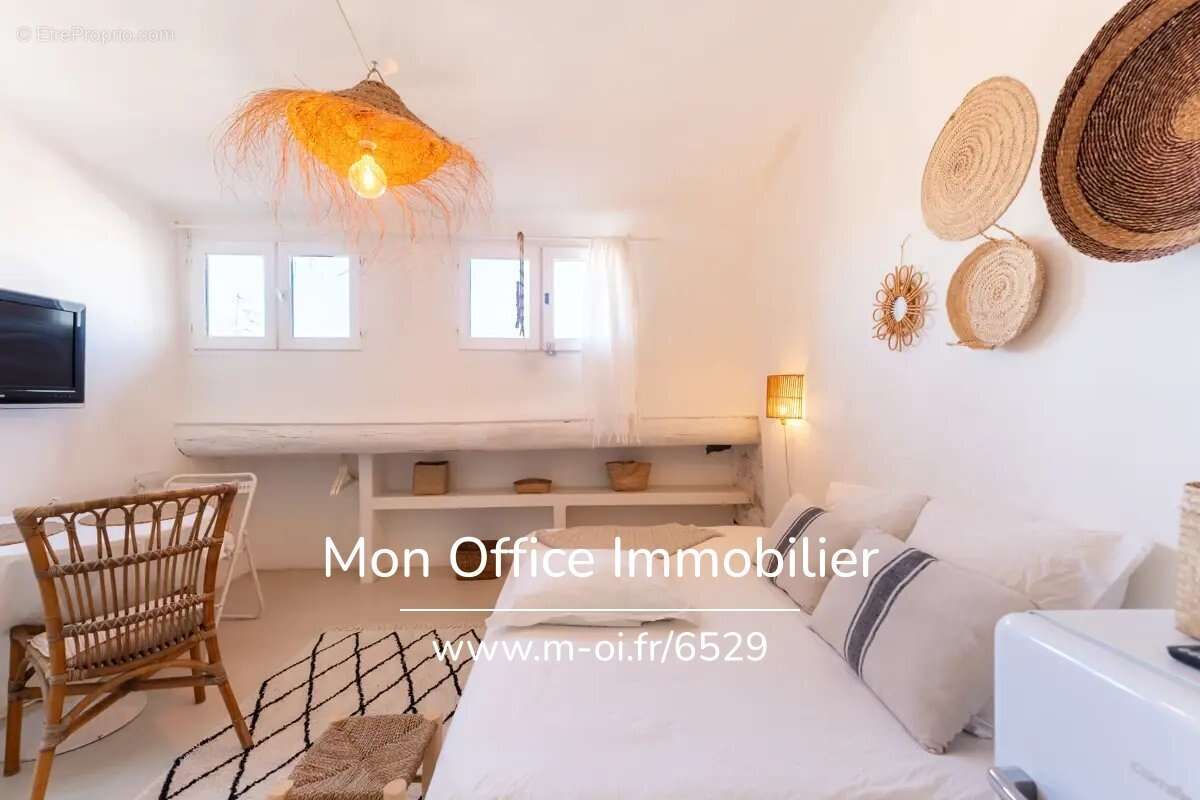 Appartement à MARSEILLE-1E