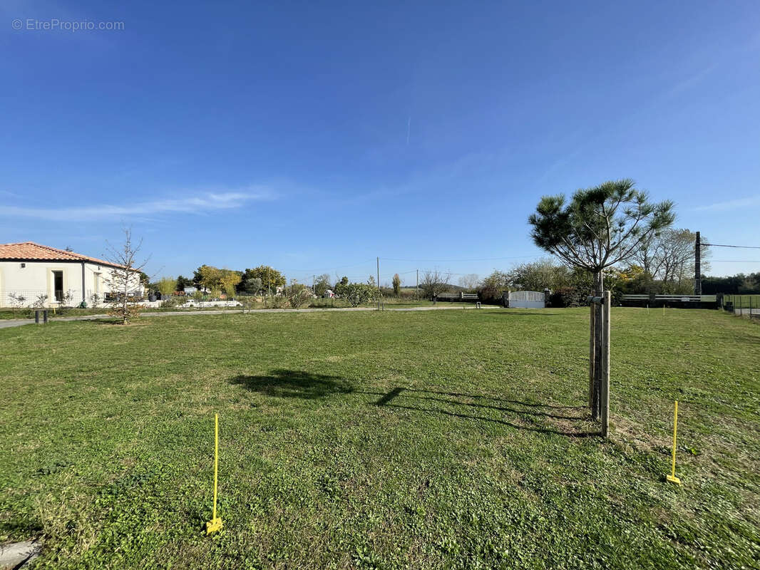 Terrain à VERNOSC-LES-ANNONAY