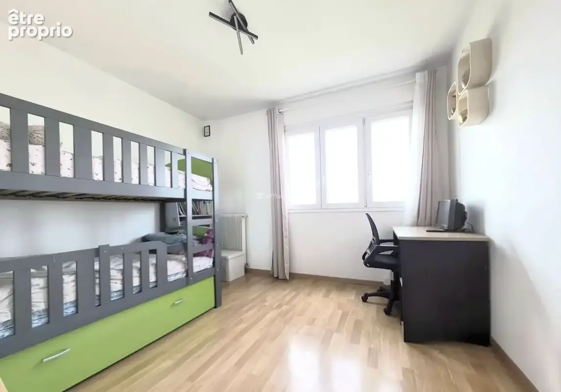 Appartement à BRON