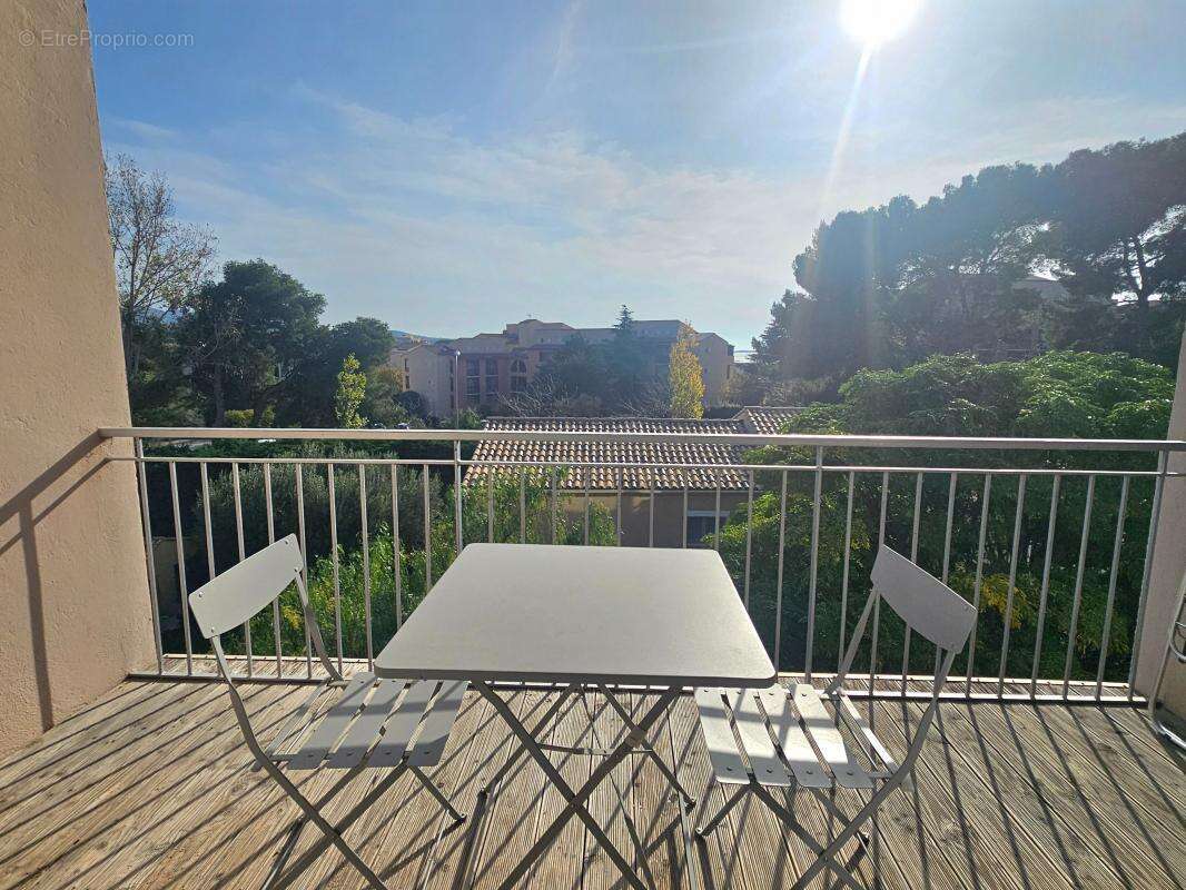 Appartement à SIX-FOURS-LES-PLAGES