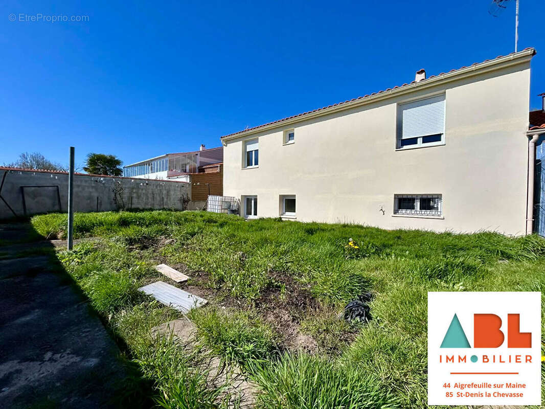 Maison à LE POIRE-SUR-VIE