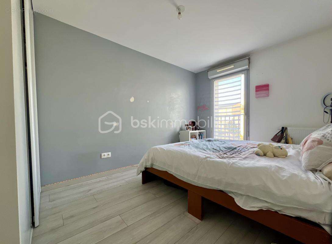 Appartement à VERT-SAINT-DENIS