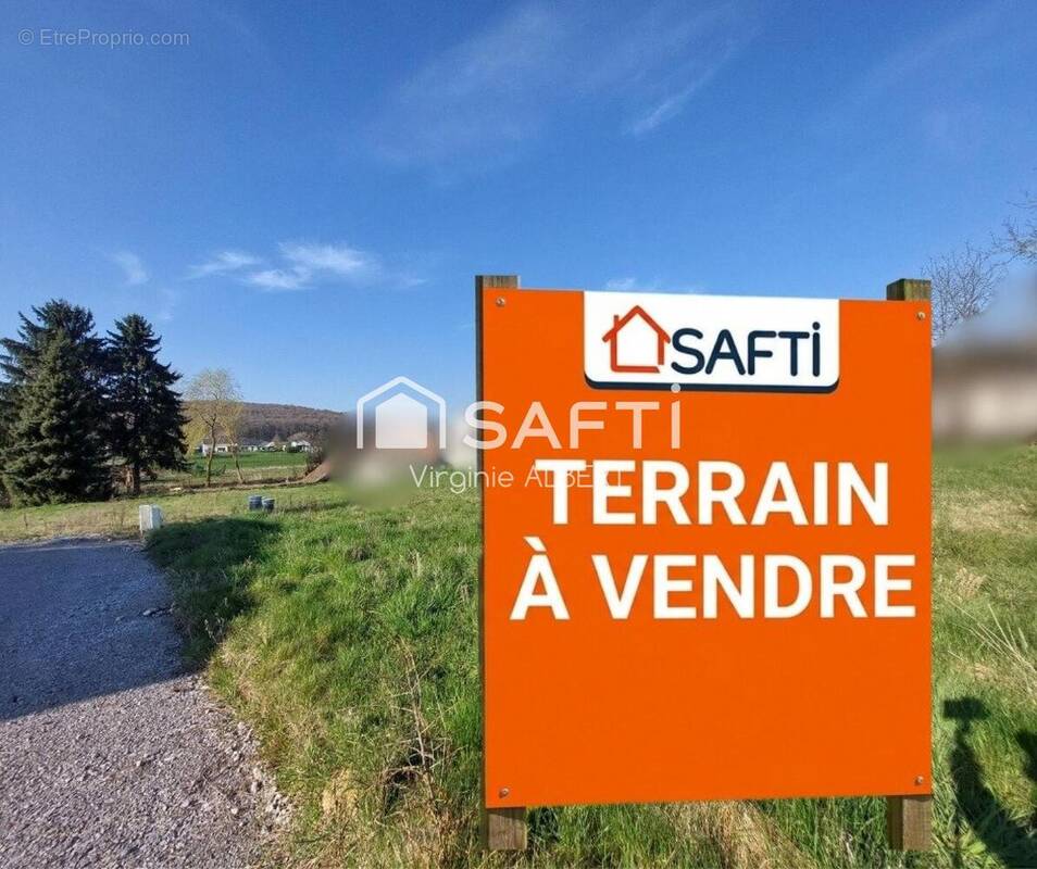 Photo 1 - Terrain à LONGEVILLE-LES-SAINT-AVOLD