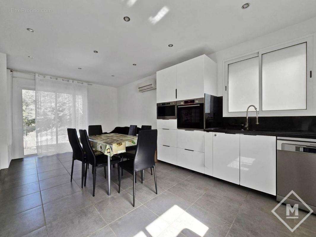 Maison à MARSEILLE-12E