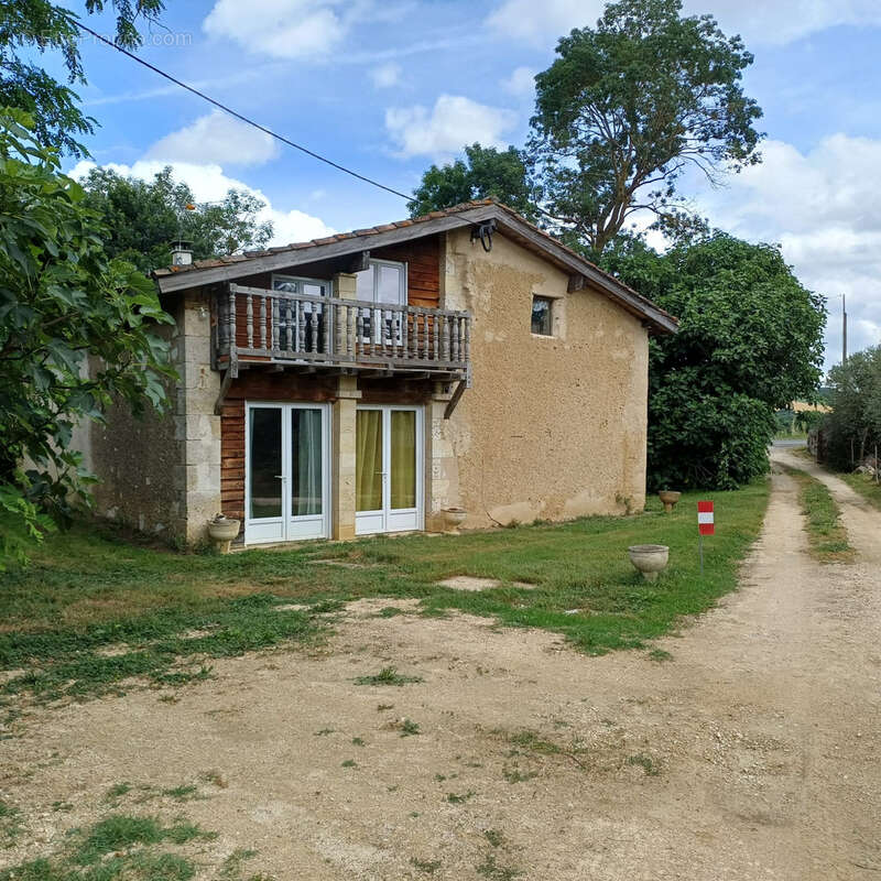 Maison 150 m² à Lectoure  - photo 2