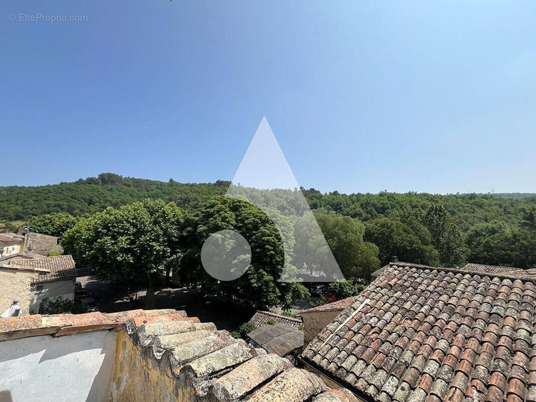 Maison à SAINT-MARTIN-DE-BROMES