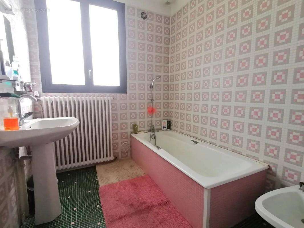 Maison à LA SOUTERRAINE