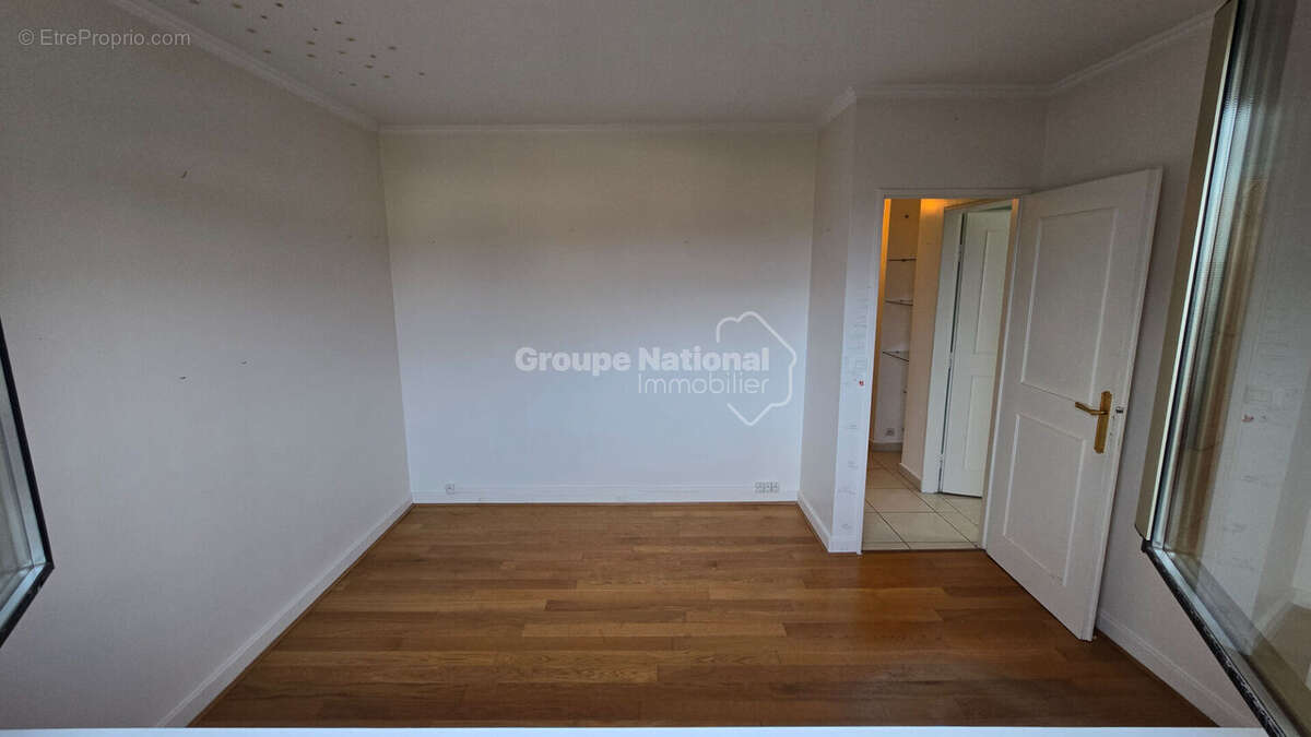 Appartement à VERSAILLES