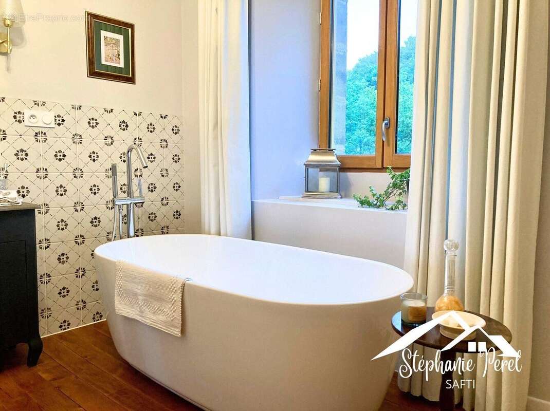 Maison 298 m² à Gourdon-Murat  - photo 7