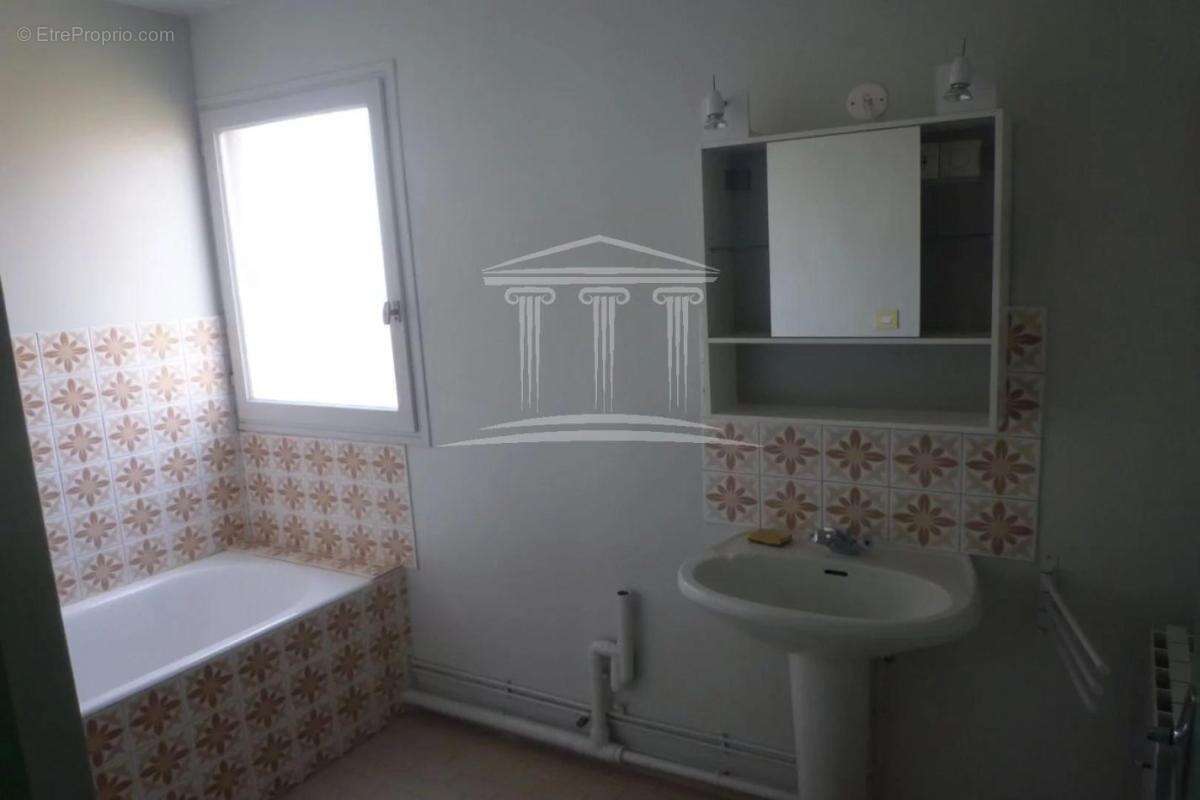 Appartement à SORGUES