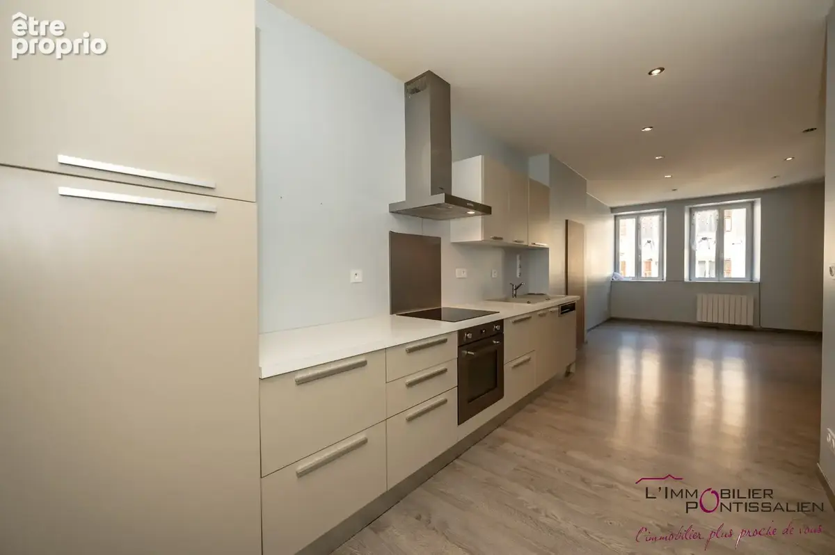 Appartement - t3 - 75m2 - centre ville - photo 2