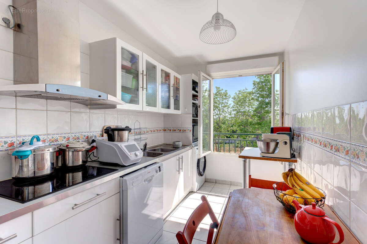 Appartement à LE PLESSIS-ROBINSON